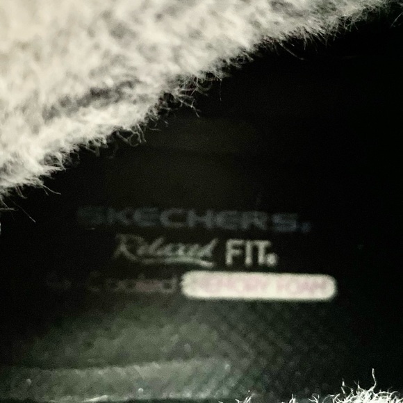 SKECHERS Relaxed Fit Memory Foam Faux Fur Lined Booties 10 - Picture 5 of 8